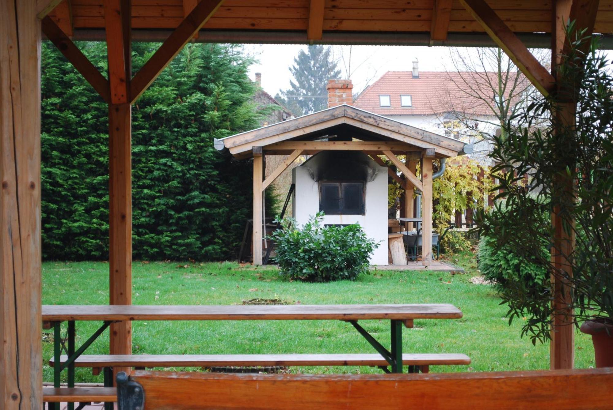 Villa Rozália Vendégház à Sarrod Extérieur photo